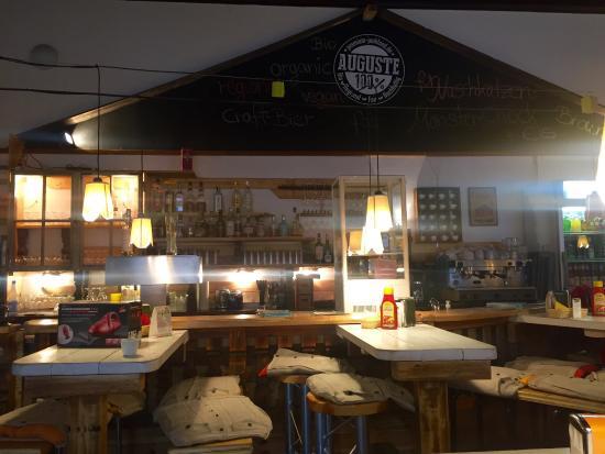 Auguste Premium-Junkfood